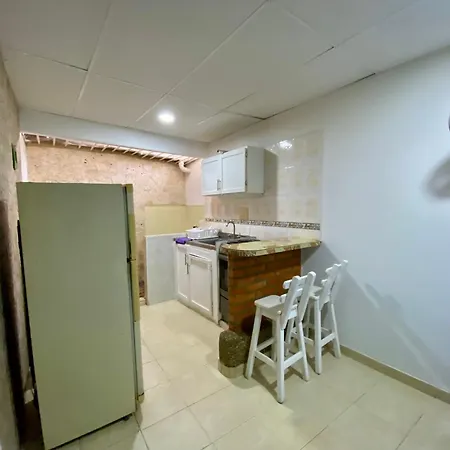 Apartamento Cerca Del Aeropuerto Apartment